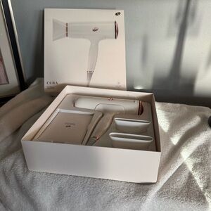 Cura T3 White Hair Dryer with Attachments NEW IN BOX
